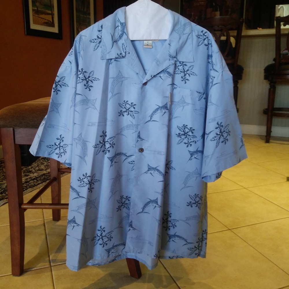 A short sleeve button down fishing shirt